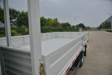 ���� ����M3 ��ҵ�� 116���� 4.16�׵��������Ῠ(KMC1042A33D5)ͼƬ