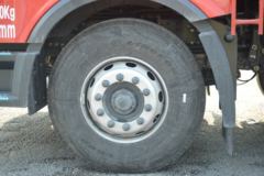三一集团 银松版 430马力 8X4 9.5米仓栅式载货车(HQC5310CCY5GE1B)