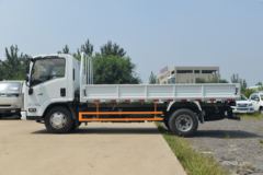 江西五十铃 翼放ES5 170马力 4.17米单排栏板轻卡(国六)(JXW1040CDJA2)