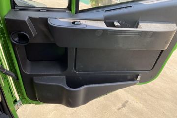 �������� �½��M500 390���� 8X4 6.8����ж��(CQ3316HXDG336L)ͼƬ