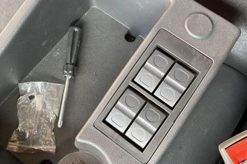 �������� �½��M500 390���� 8X4 6.8����ж��(CQ3316HXDG336L)ͼƬ