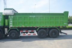 上汽红岩 新金刚M500 390马力 8X4 6.8米自卸车(CQ3316HXDG336L)
