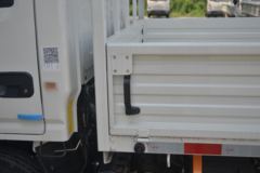 江铃 顺达窄体 116马力 3.1米单排栏板轻卡(JX1041TA25) 江铃 顺达窄体 116马力 3.1米单排栏板轻卡(JX1041TA25)