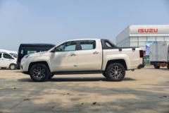 江铃 域虎9 2020款 舒享型 2.0T柴油 141马力 8挡自动 四驱 双排皮卡