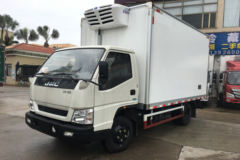 江铃 顺达宽体 116马力 4X2 4.08米冷藏车(国六)(中骥牌)(ZJQ5042XLC)