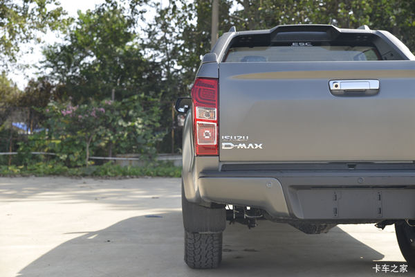 优惠0.2万 泉州市D-MAX皮卡火热促销中