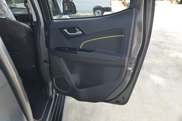 ������ʮ�� D-MAX 2020�� ���ư� 1.9T���� ���� �Զ� ˫��Ƥ��(����)ͼƬ