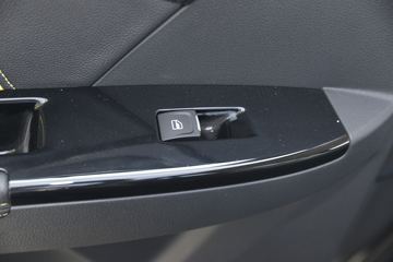 ������ʮ�� D-MAX 2020�� ���ư� 1.9T���� ���� �Զ� ˫��Ƥ��(����)ͼƬ