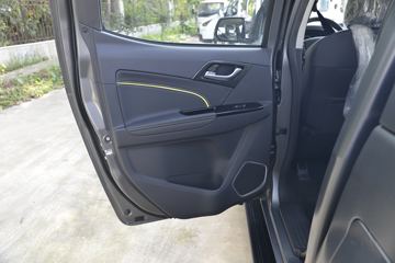 ������ʮ�� D-MAX 2020�� ���ư� 1.9T���� ���� �Զ� ˫��Ƥ��(����)ͼƬ