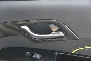 ������ʮ�� D-MAX 2020�� ���ư� 1.9T���� ���� �Զ� ˫��Ƥ��(����)ͼƬ