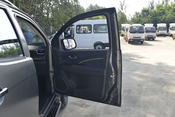 ������ʮ�� D-MAX 2020�� ���ư� 1.9T���� ���� �Զ� ˫��Ƥ��(����)ͼƬ