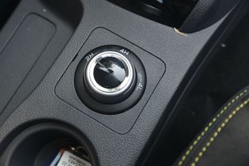 ������ʮ�� D-MAX 2020�� ���ư� 1.9T���� ���� �Զ� ˫��Ƥ��(����)ͼƬ