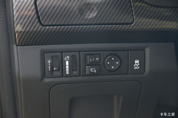 �Ż�0.2�� Ȫ����D-MAXƤ�����ȴ�����