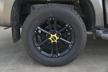 ������ʮ�� D-MAX 2020�� ���ư� 1.9T���� ���� �Զ� ˫��Ƥ��(����)ͼƬ