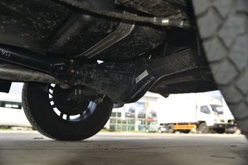 ������ʮ�� D-MAX 2020�� ���ư� 1.9T���� ���� �Զ� ˫��Ƥ��(����)ͼƬ