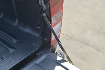 ������ʮ�� D-MAX 2020�� ���ư� 1.9T���� ���� �Զ� ˫��Ƥ��(����)ͼƬ