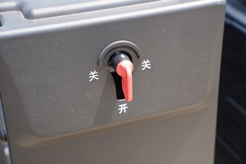 ���� �����A5W�ؿ� �콢�� 510���� 6X4 AMT�Զ���ǣ����(HFC4251P12K7E33S8V)ͼƬ