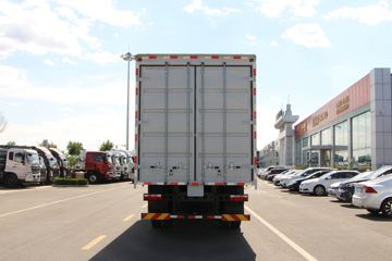 ���� �����A6LII�п� 220���� 4X2 6.8����ʽ�ػ���(HFC5161XXYP3K2A50KS)ͼƬ