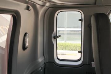 ���� �����A6LII�п� 220���� 4X2 6.8����ʽ�ػ���(HFC5161XXYP3K2A50KS)ͼƬ