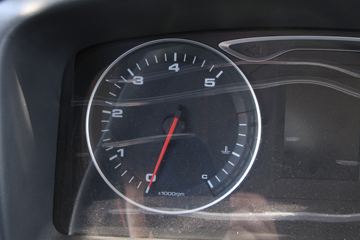 ���� �����A6LII�п� 220���� 4X2 6.8����ʽ�ػ���(HFC5161XXYP3K2A50KS)ͼƬ