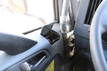 ���� �����A6LII�п� 220���� 4X2 6.8����ʽ�ػ���(HFC5161XXYP3K2A50KS)ͼƬ