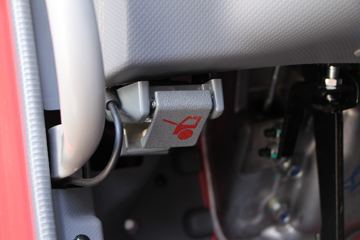 ���� �����A6LII�п� 220���� 4X2 6.8����ʽ�ػ���(HFC5161XXYP3K2A50KS)ͼƬ