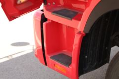 江淮 格尔发A6LII中卡 220马力 4X2 6.8米厢式载货车(HFC5161XXYP3K2A50KS)