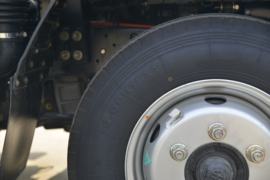 K3&nbsp;除尘车底盘图片