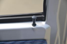 凯马底盘&nbsp;垃圾运输车驾驶室图片