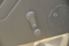 凯马 锐菱 91马力 汽油 4X2 车厢可卸式垃圾车(国六)(旺龙威牌)(WLW5030ZXXK)