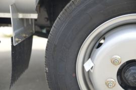 凯马底盘&nbsp;垃圾运输车底盘图片