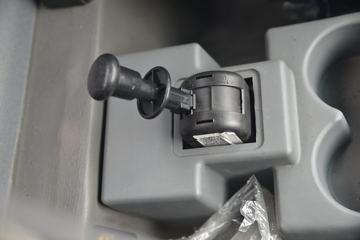 ���� ����M3 130���� 4X2 �泵��(����)ͼƬ