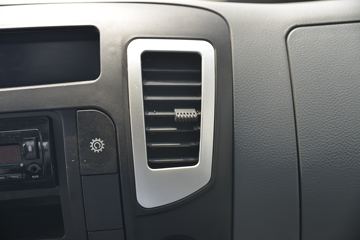 ���� ����M3 130���� 4X2 �泵��(����)ͼƬ