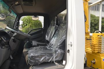 ���� ����M3 130���� 4X2 �泵��(����)ͼƬ