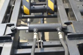 凯马底盘&nbsp;垃圾运输车上装图片