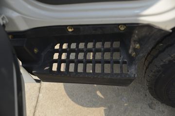 ���� ����M3 130���� 4X2 �泵��(����)ͼƬ