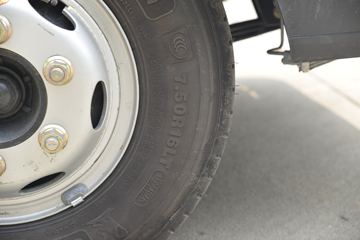 ���� ����M3 130���� 4X2 �泵��(����)ͼƬ