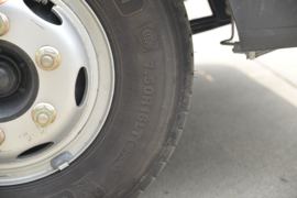 凯捷M1&nbsp;随车吊底盘图片