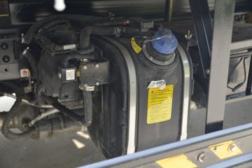 ���� ����M3 130���� 4X2 �泵��(����)ͼƬ