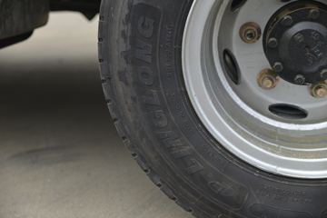 ���� ����M3 130���� 4X2 �泵��(����)ͼƬ