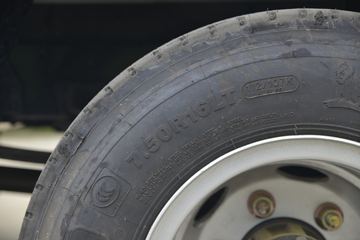 ���� ����M3 130���� 4X2 �泵��(����)ͼƬ