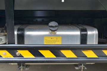 ���� ����M3 130���� 4X2 �泵��(����)ͼƬ