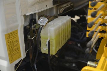 ���� ����M3 130���� 4X2 �泵��(����)ͼƬ