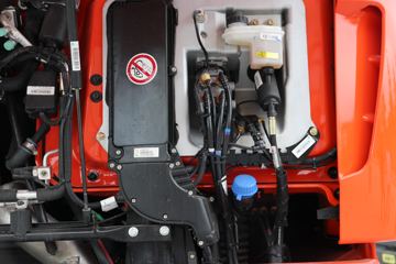й ǵ¿SITRAK G7ؿ 440 6X4 LNGǣ()(ٱ3.36)(12)(ZZ4256V384HF1LB)ͼƬ