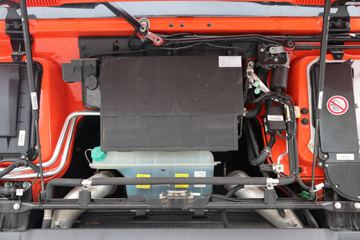 й ǵ¿SITRAK G7ؿ 440 6X4 LNGǣ()(ٱ3.36)(12)(ZZ4256V384HF1LB)ͼƬ
