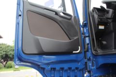 现代商用车 创虎XCIENT重卡 创业版 440马力 6X4牵引车(CHM4250KPQ49V)