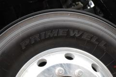 现代商用车 创虎XCIENT重卡 创业版 440马力 6X4牵引车(CHM4250KPQ49V)