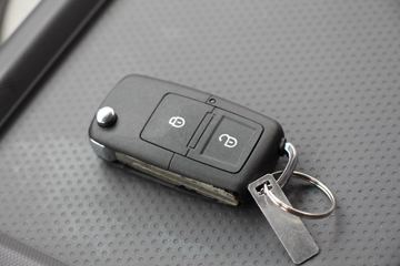 ���� ŷ��Rϵ 210���� 9.78����ʽ�ػ���(���7300)ͼƬ