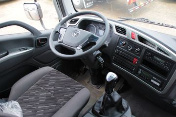 ���� ŷ��Rϵ 210���� 9.78����ʽ�ػ���(���7300)ͼƬ