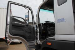 福田 欧航R系 210马力 9.78米厢式载货车(轴距7300)(BJ5186XXY-A3)